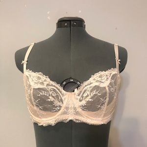 Victoria’s Secret Dream Angels Lace Bra